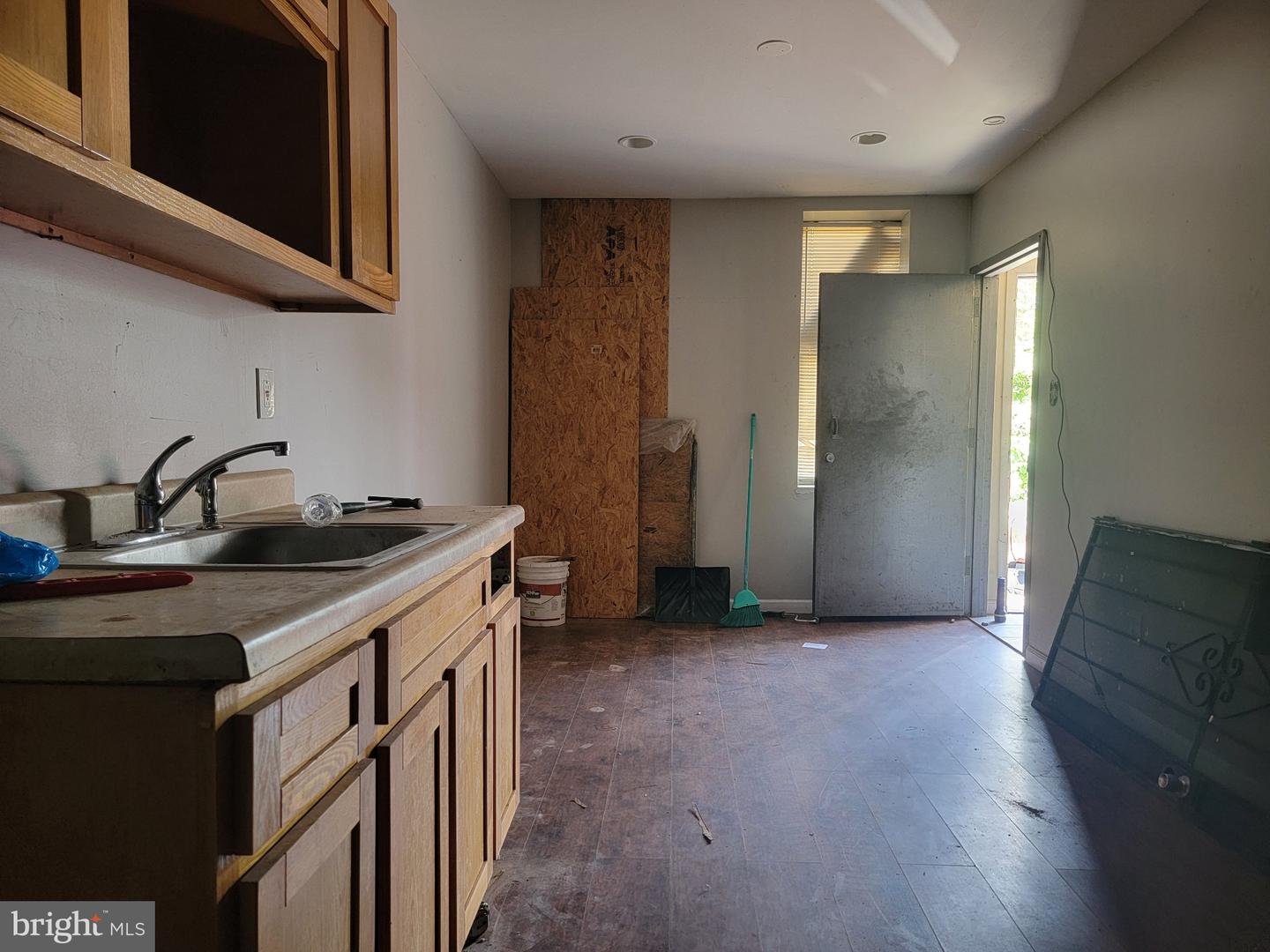 2076 E Birch St Property Photo 17