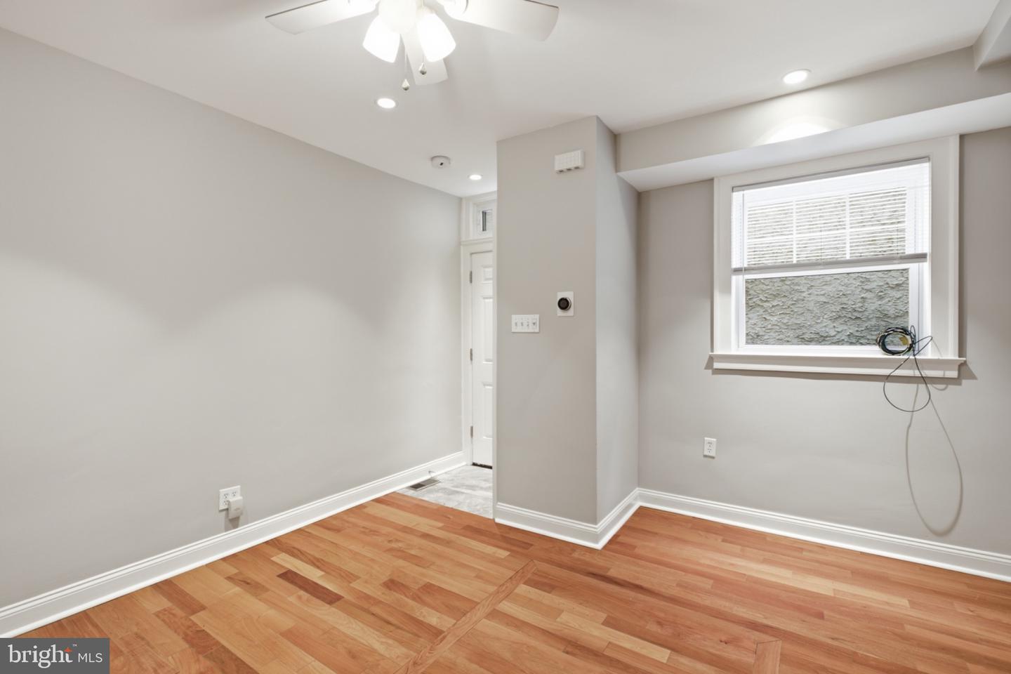 953 N Randolph St #2r Property Photo 4