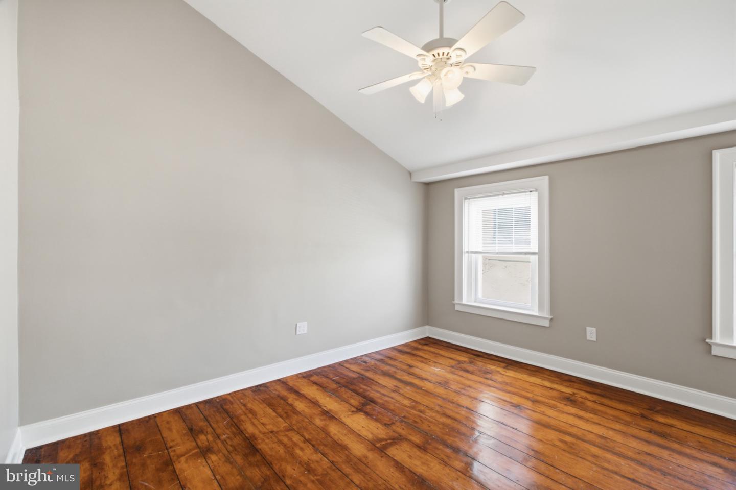 953 N Randolph St #2r Property Photo 13