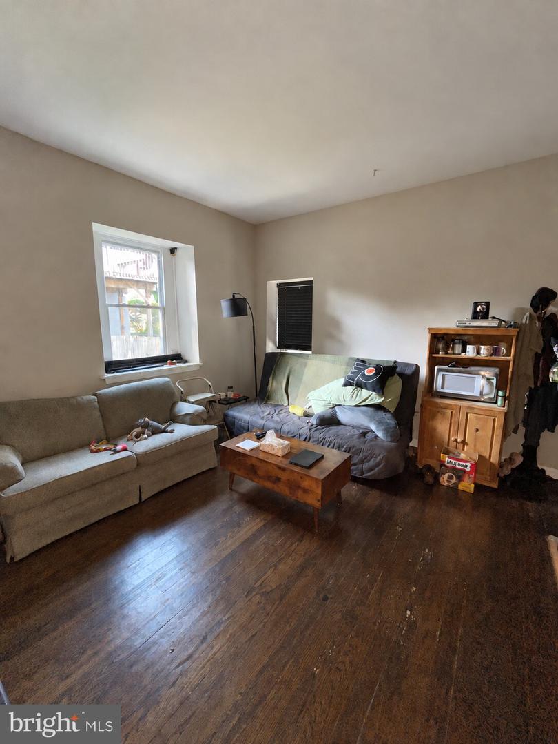 5608 Ridge Ave #r1 Property Photo 3