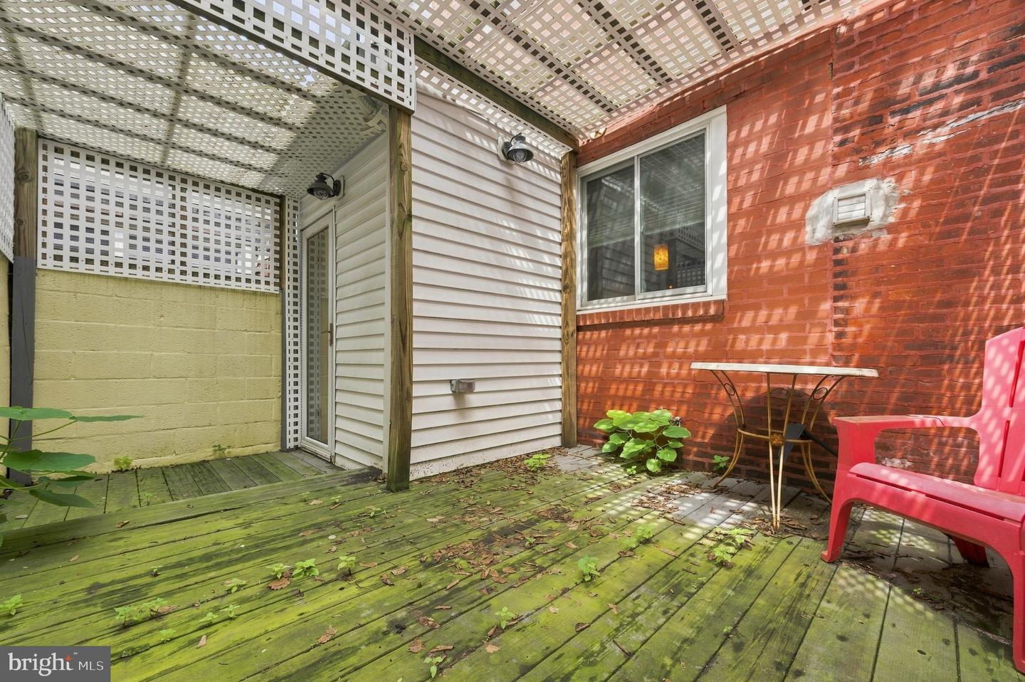 608 League St Property Photo 26