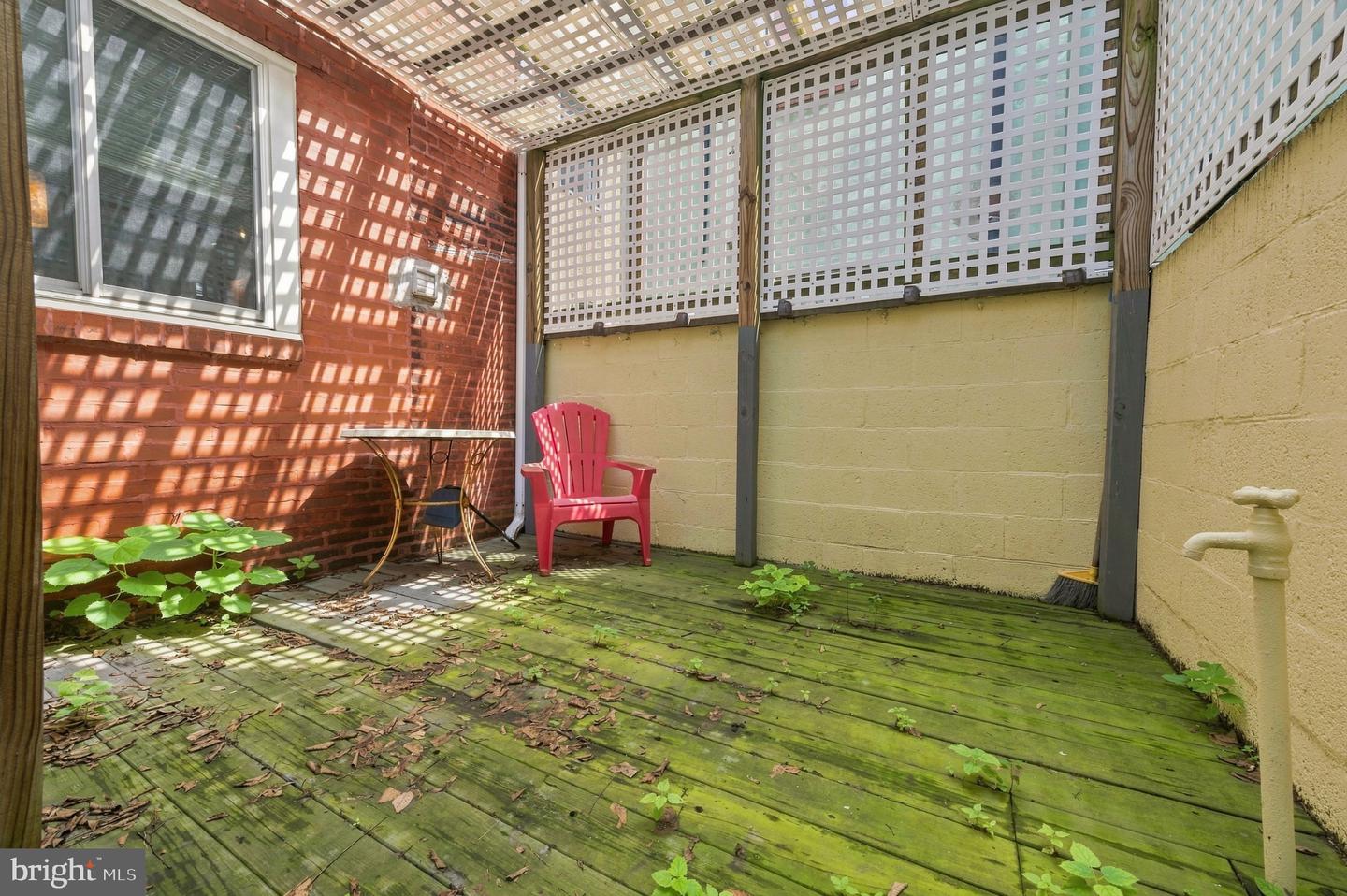 608 League St Property Photo 27
