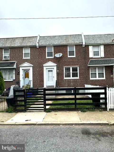 2943 Elbridge St Property Photo 2