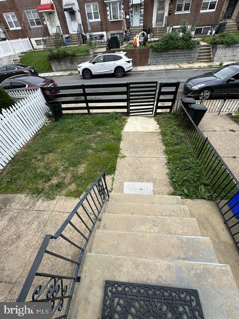 2943 Elbridge St Property Photo 4
