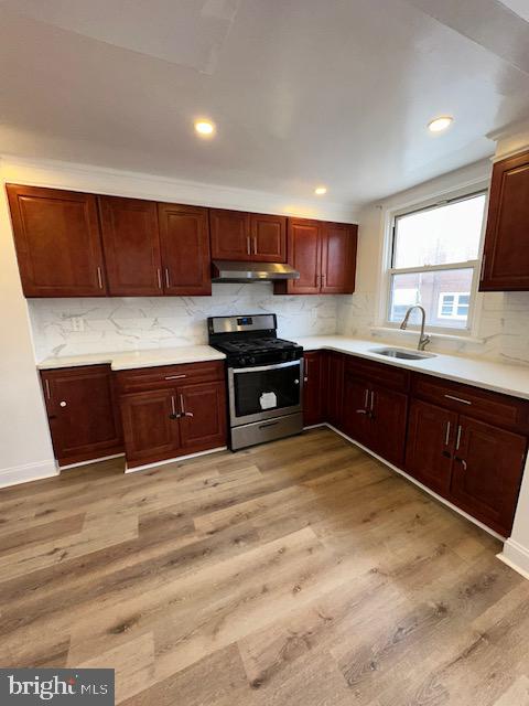 2943 Elbridge St Property Photo 10