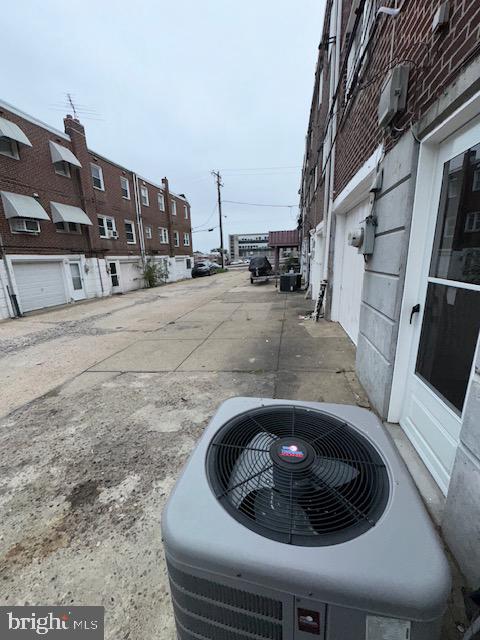 2943 Elbridge St Property Photo 41