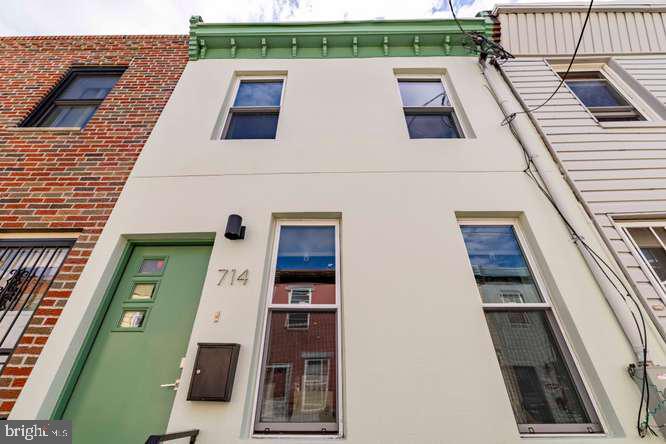 714 Pierce St Property Photo 2