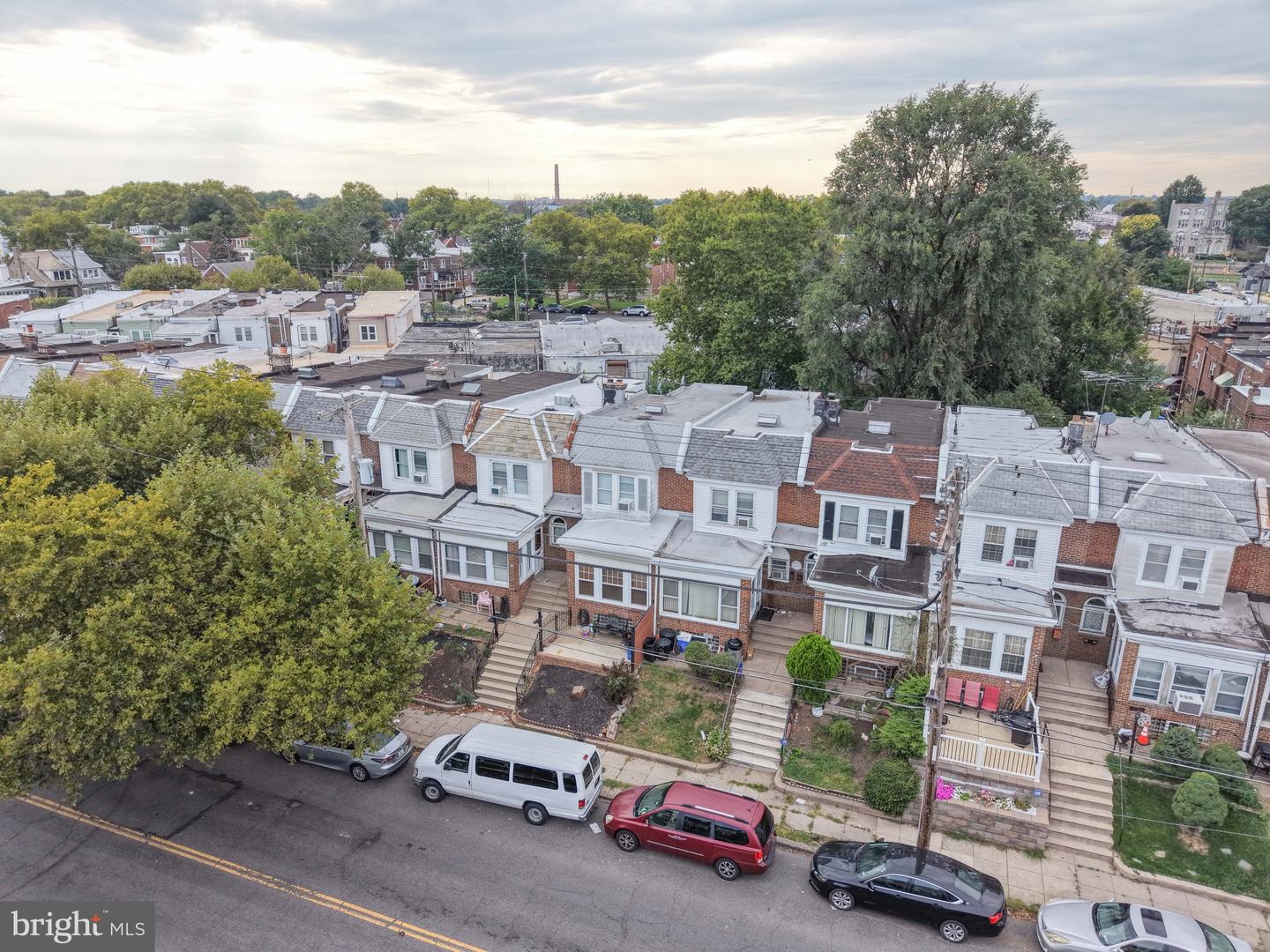 5342 Large Property Photo 3