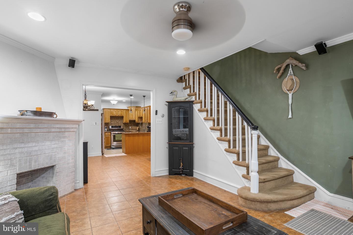 5342 Large Property Photo 7