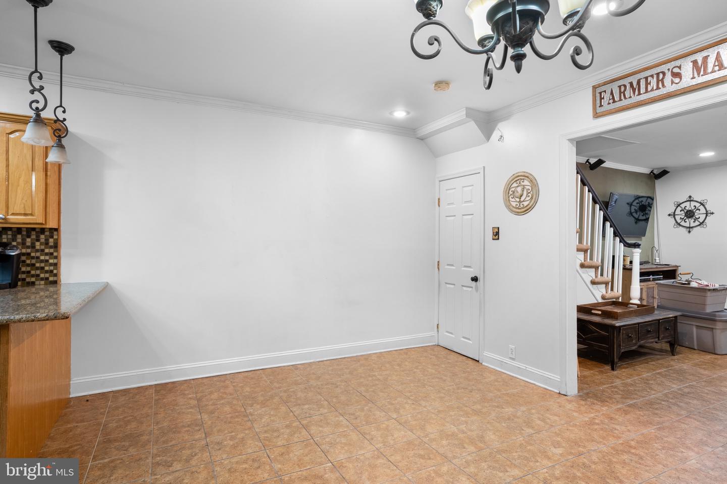 5342 Large Property Photo 10