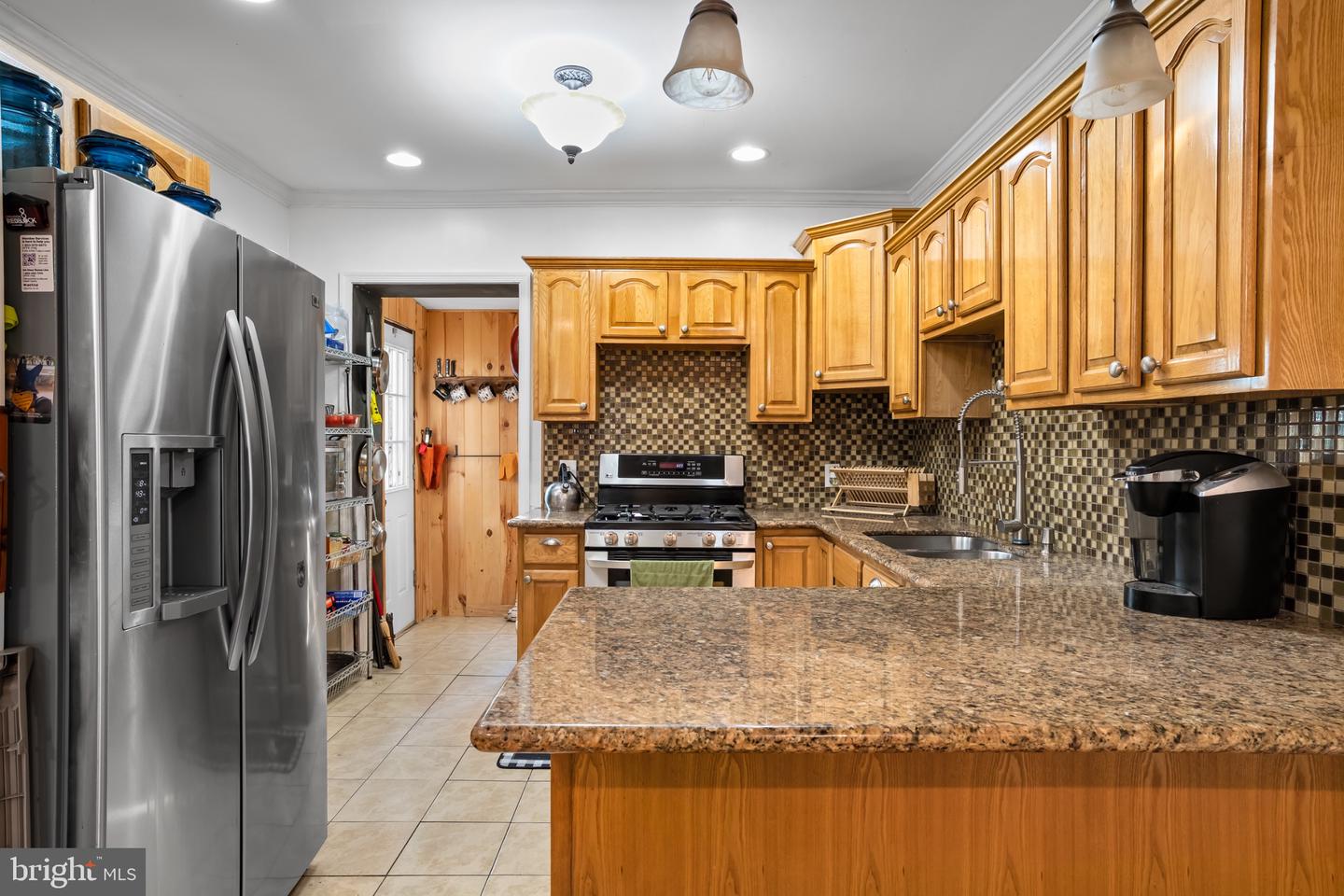 5342 Large Property Photo 12