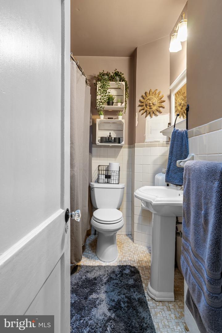 5342 Large Property Photo 20