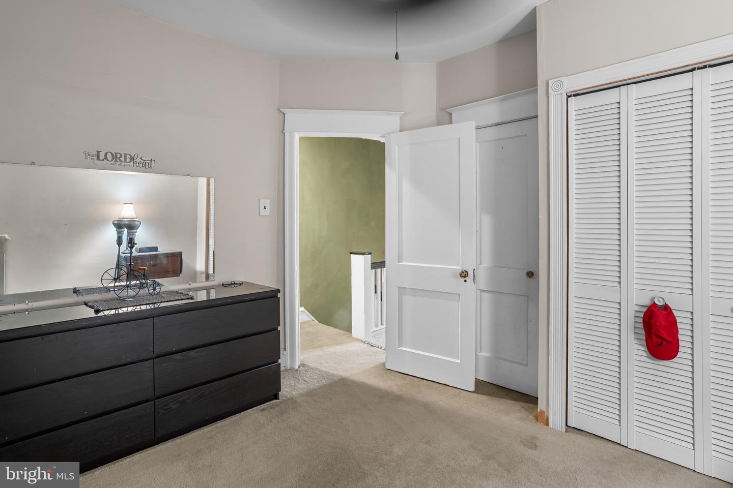 5342 Large Property Photo 21