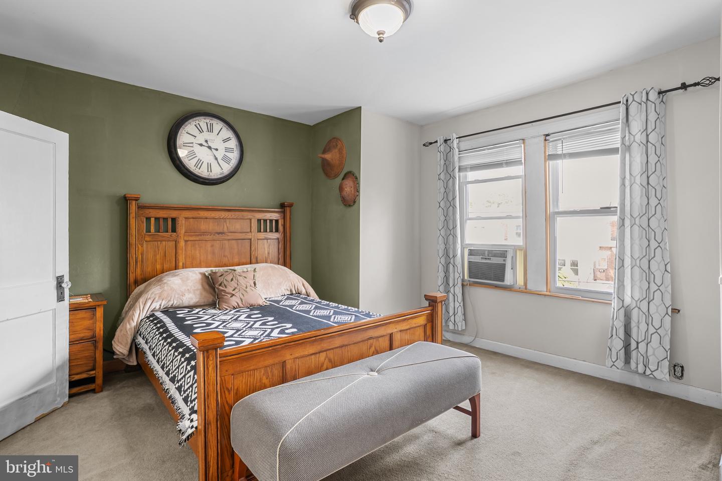 5342 Large Property Photo 23