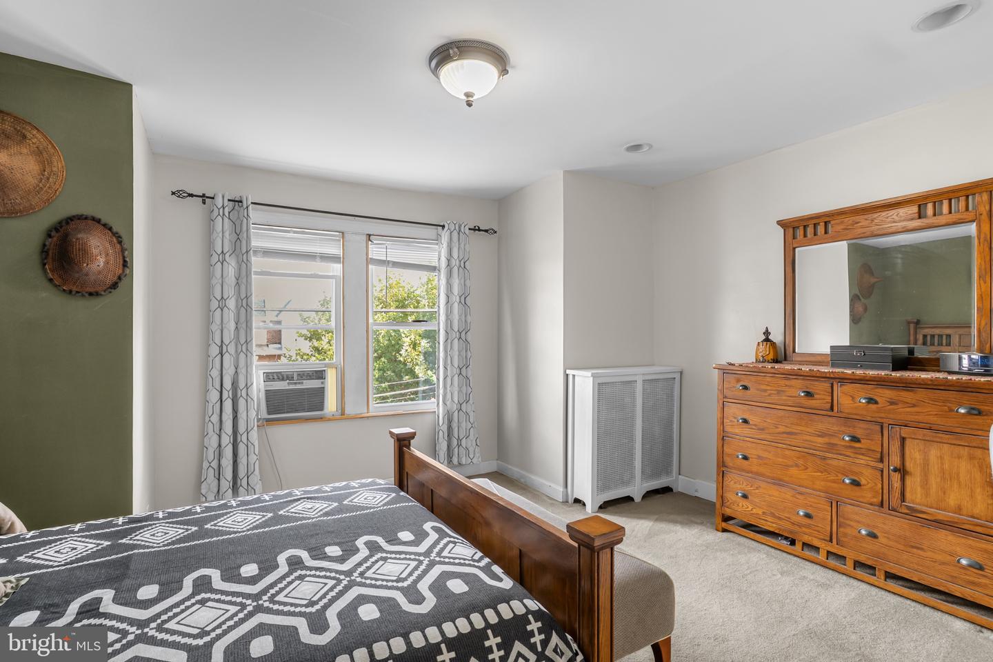 5342 Large Property Photo 24