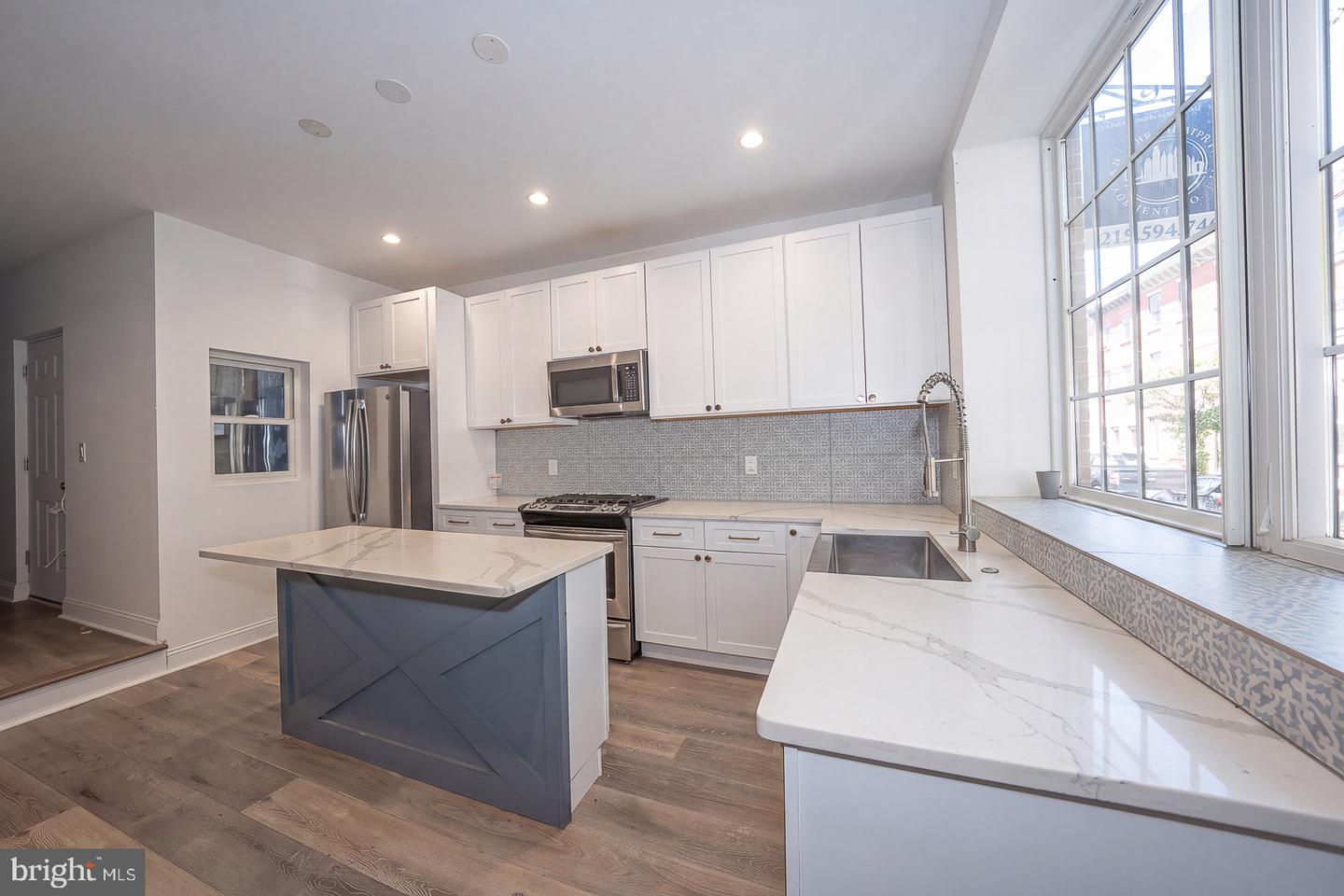 1622 N Bouvier St Property Photo 6