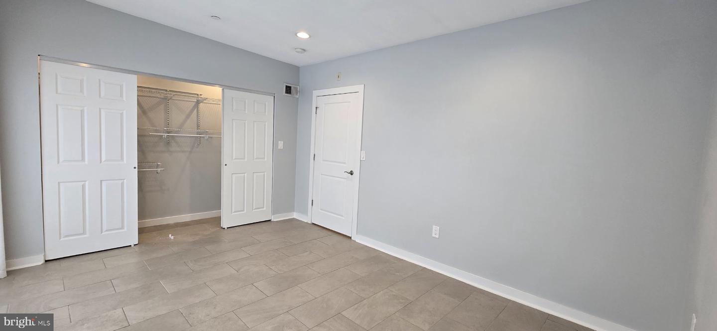 603 E Girard Ave #3rd Floor Property Photo 16