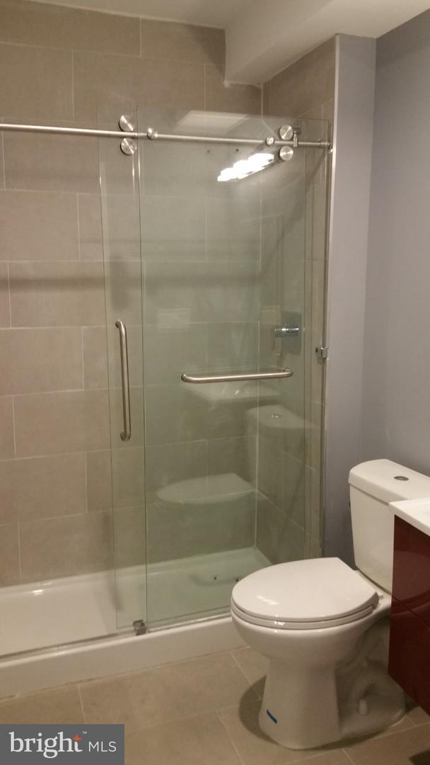 603 E Girard Ave #3rd Floor Property Photo 23