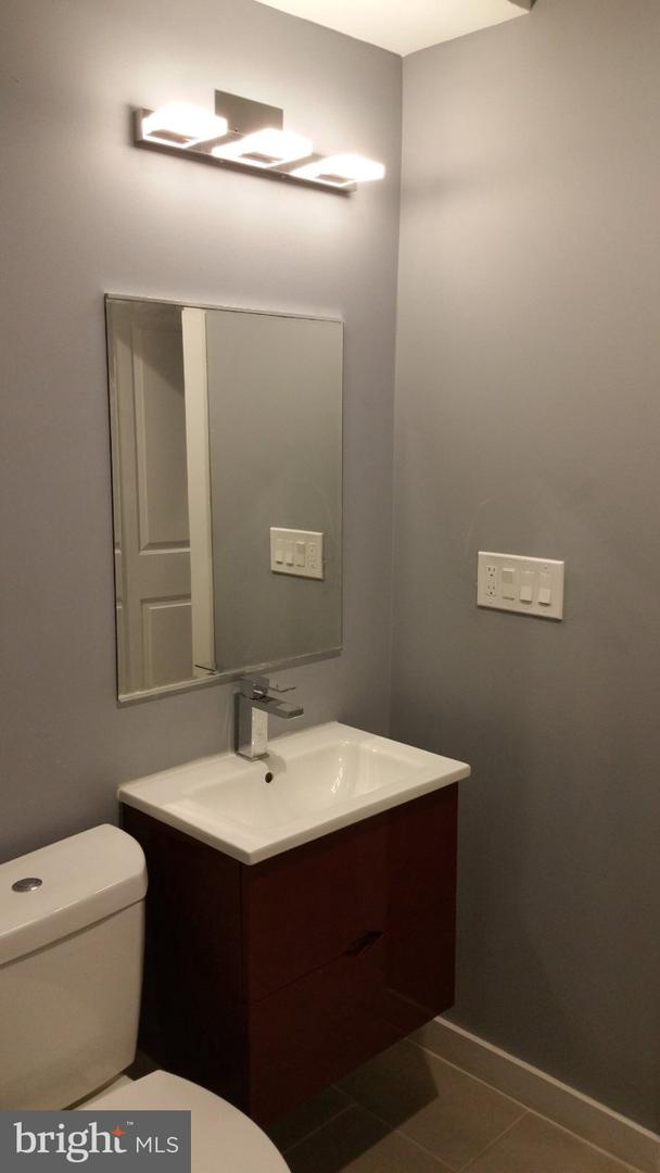 603 E Girard Ave #3rd Floor Property Photo 25