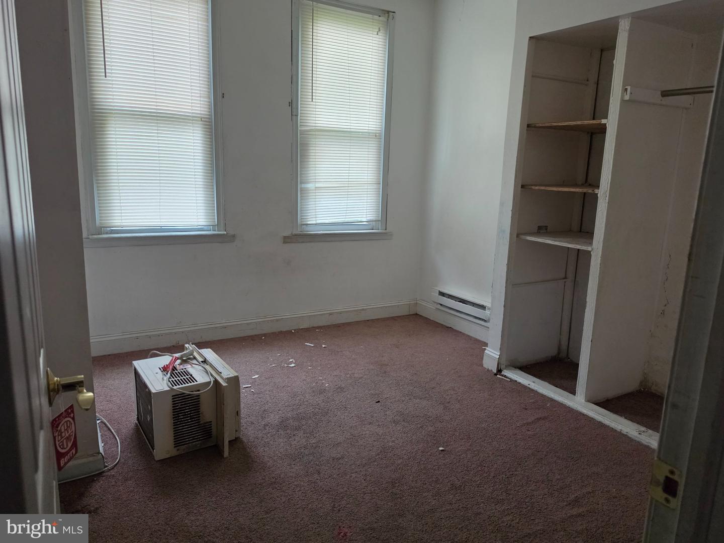 7033 Saybrook Ave Property Photo 19
