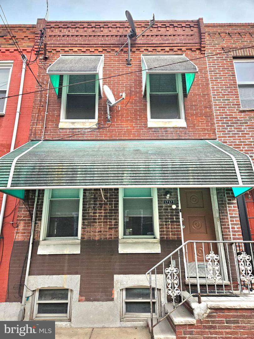1717 S Bancroft St Property Photo 3
