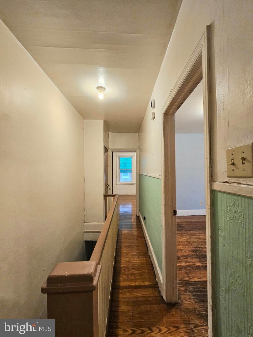 1717 S Bancroft St Property Photo 19