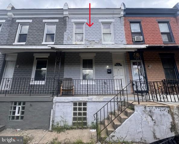 5310 Glenmore Ave Property Photo 2