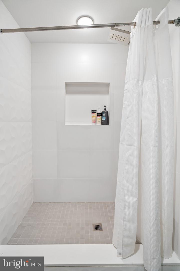1109 South St #a Property Photo 17