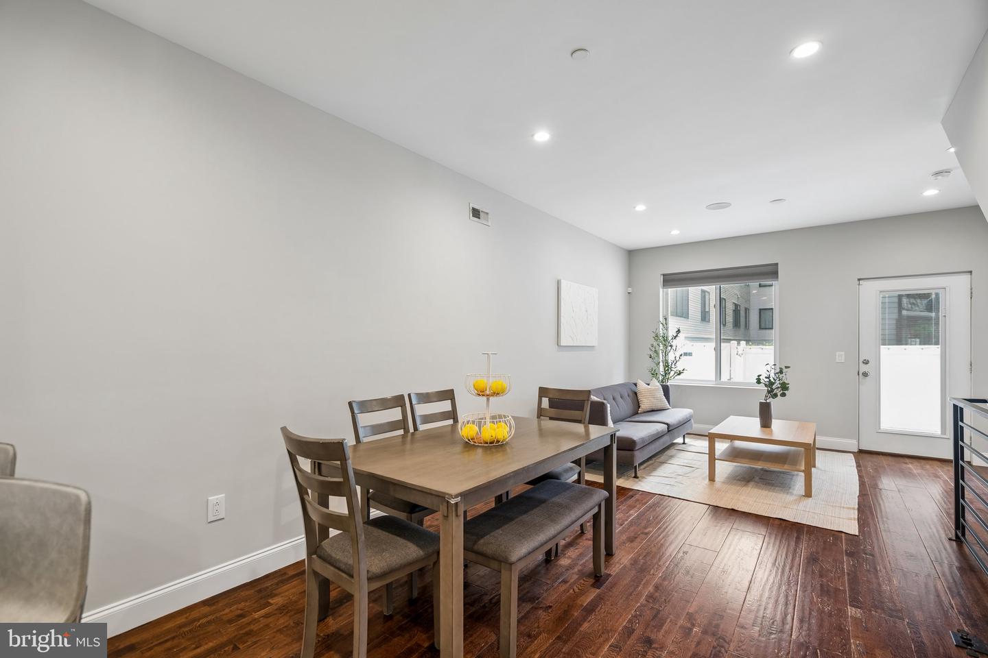 1616 Cambridge St #a Property Photo 8