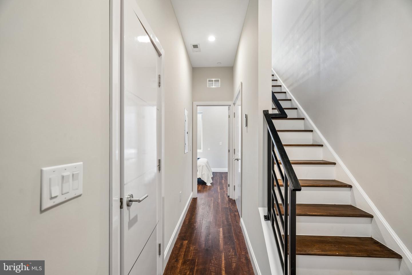 1616 Cambridge St #a Property Photo 16