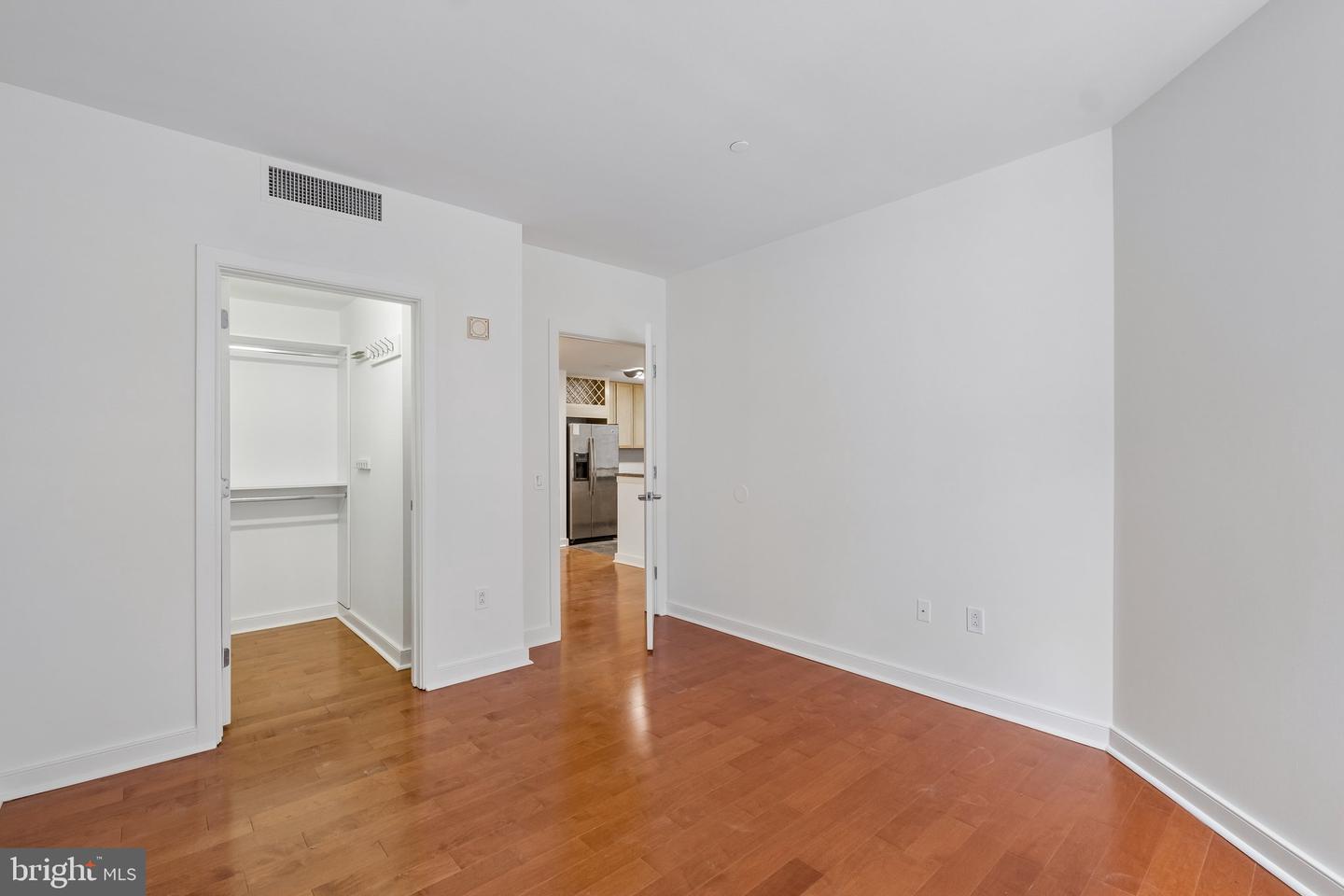 111 S 15th St #1512 Property Photo 14
