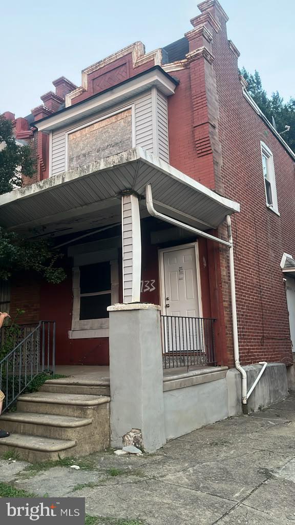5733 TORRESDALE AVE Property Photo 1