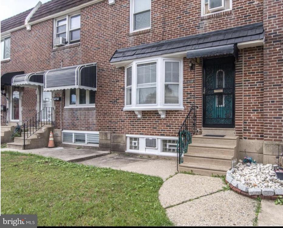 8018 Fayette St Property Photo 2