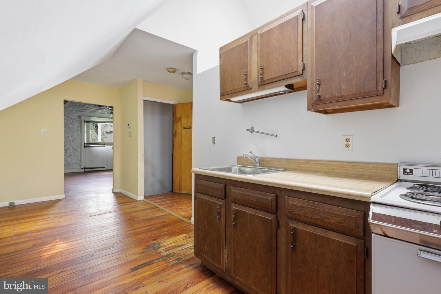 6607 Lincoln Dr Property Photo 69