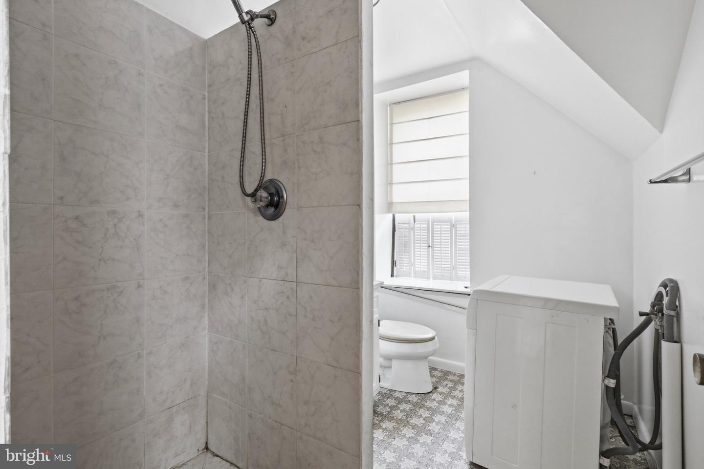 6607 Lincoln Dr Property Photo 71