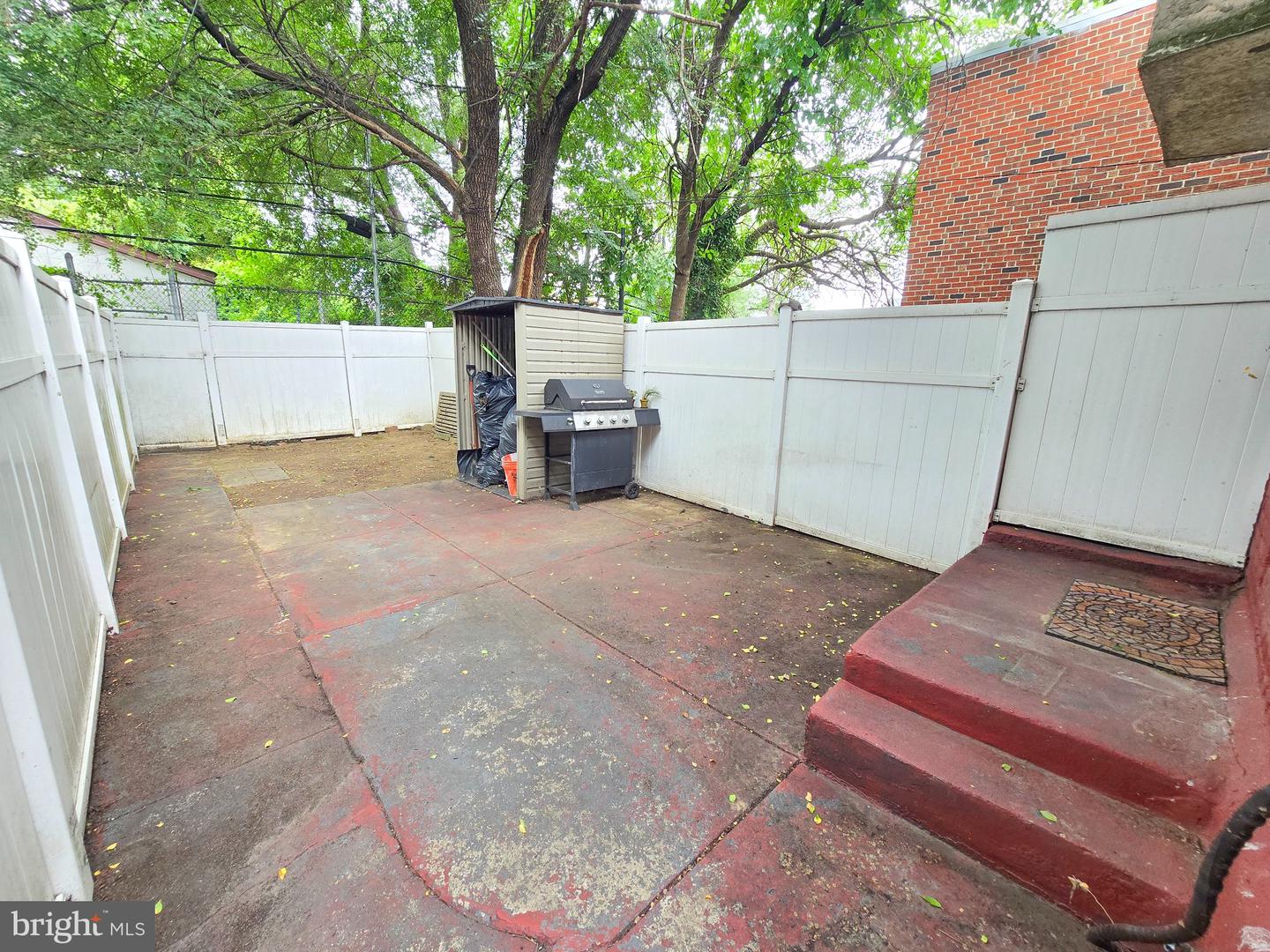 5726 Jackson St Property Photo 34