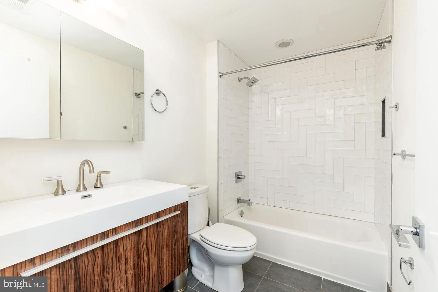 1719 Erdman St Property Photo 12