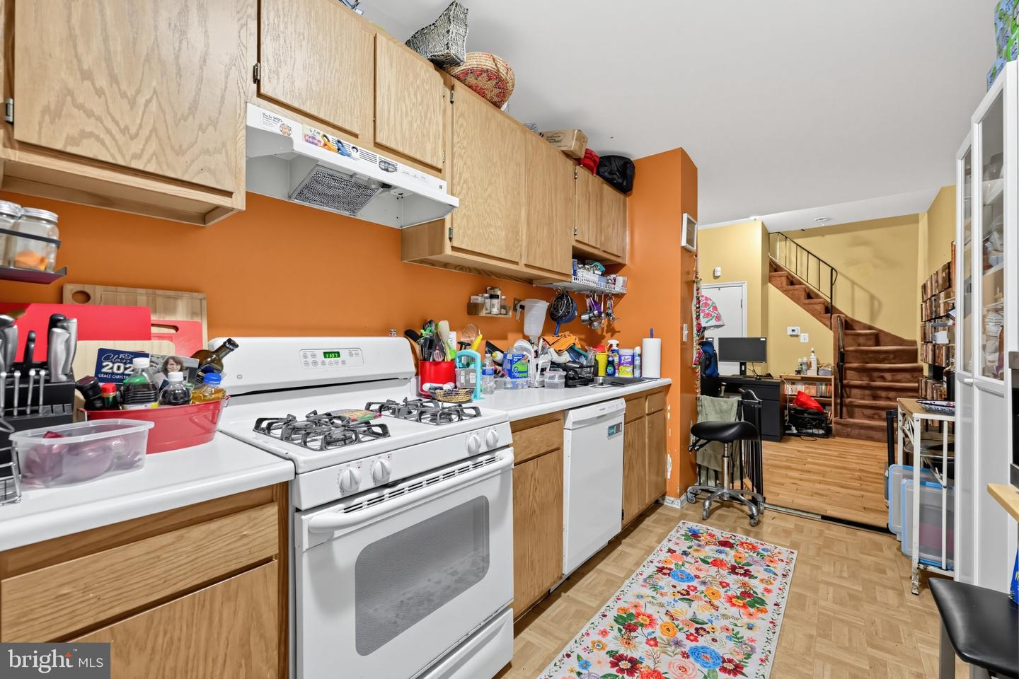 2506 Collins St Property Photo 11