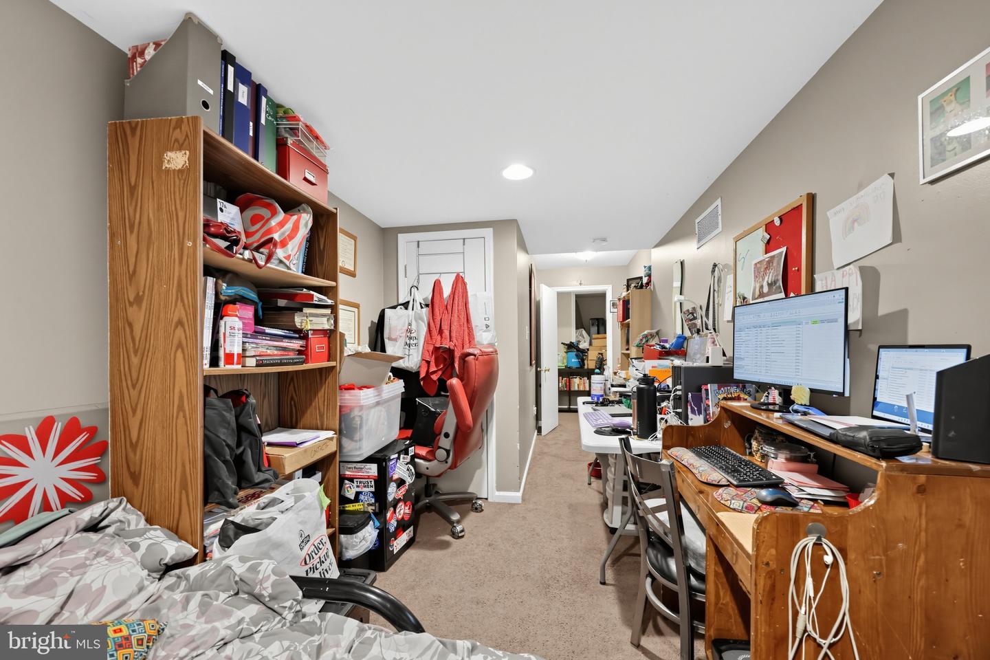 2506 Collins St Property Photo 15