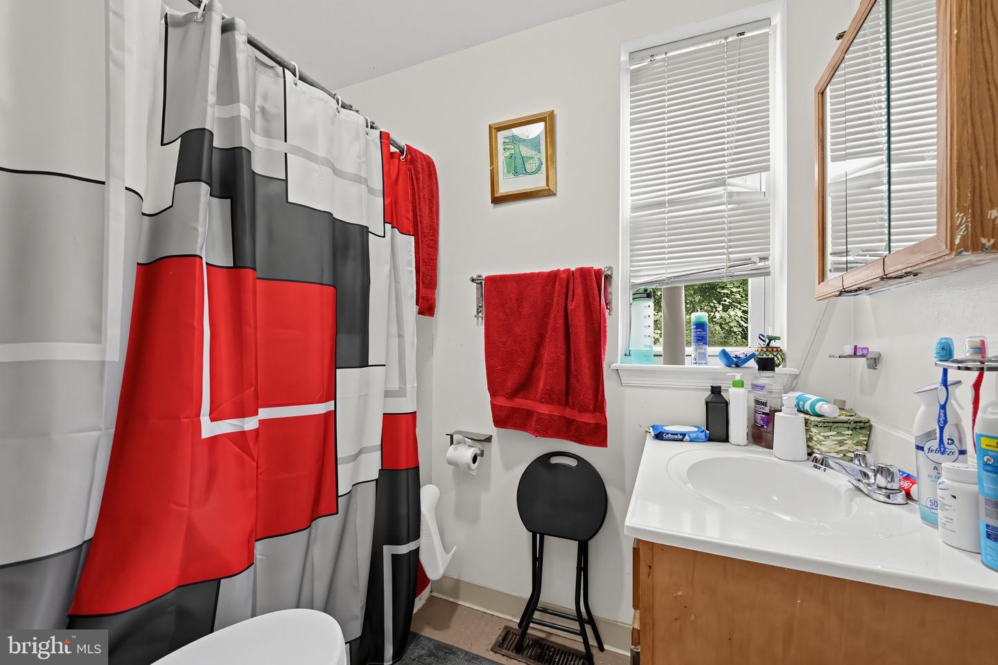 2506 Collins St Property Photo 20