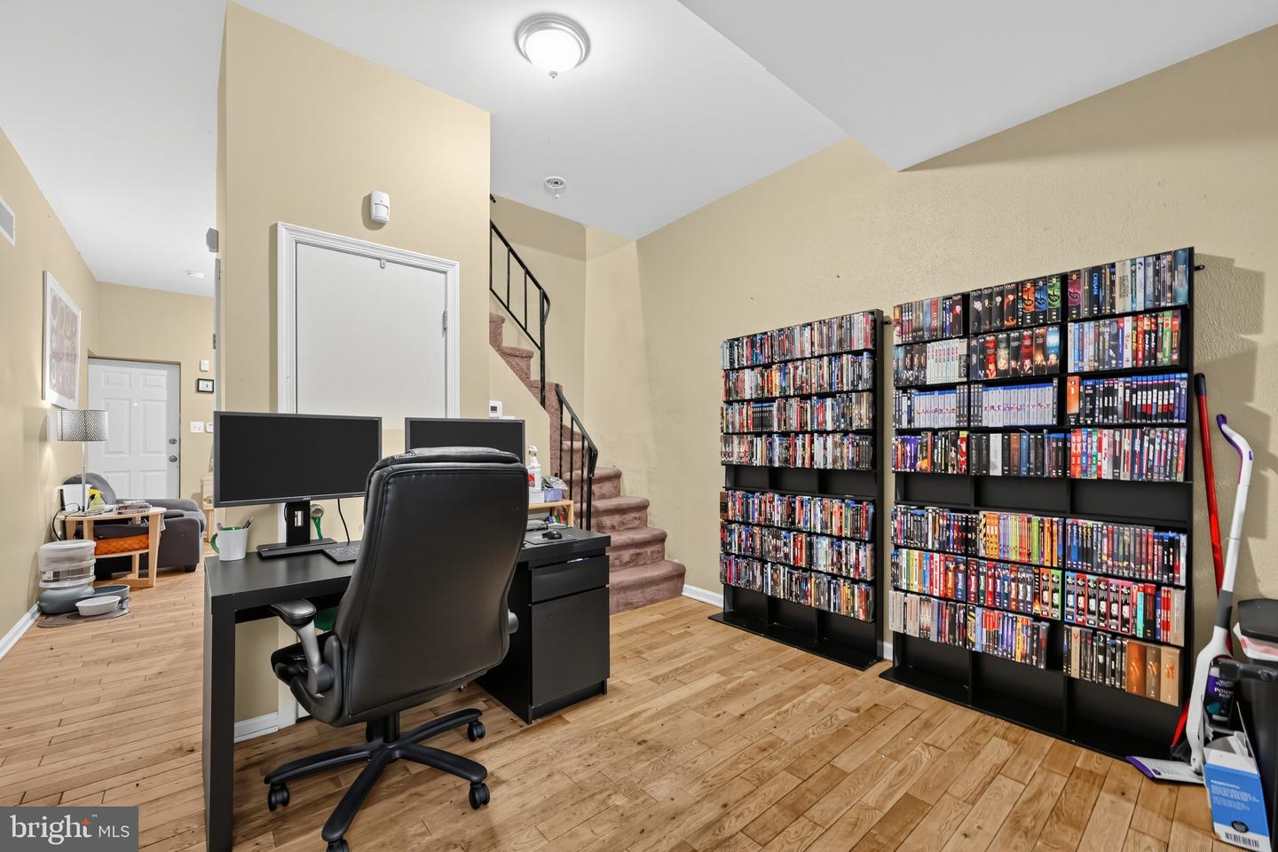 2506 Collins St Property Photo 21
