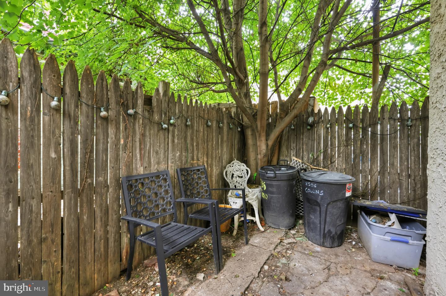 2506 Collins St Property Photo 27