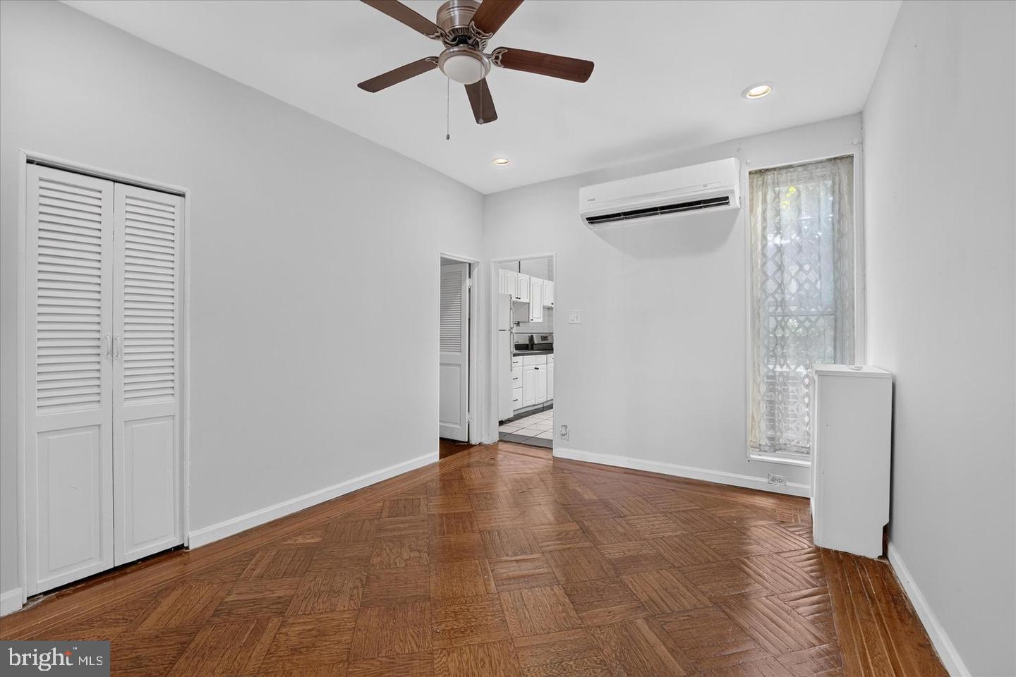 5442 Whitby Ave Property Photo 17
