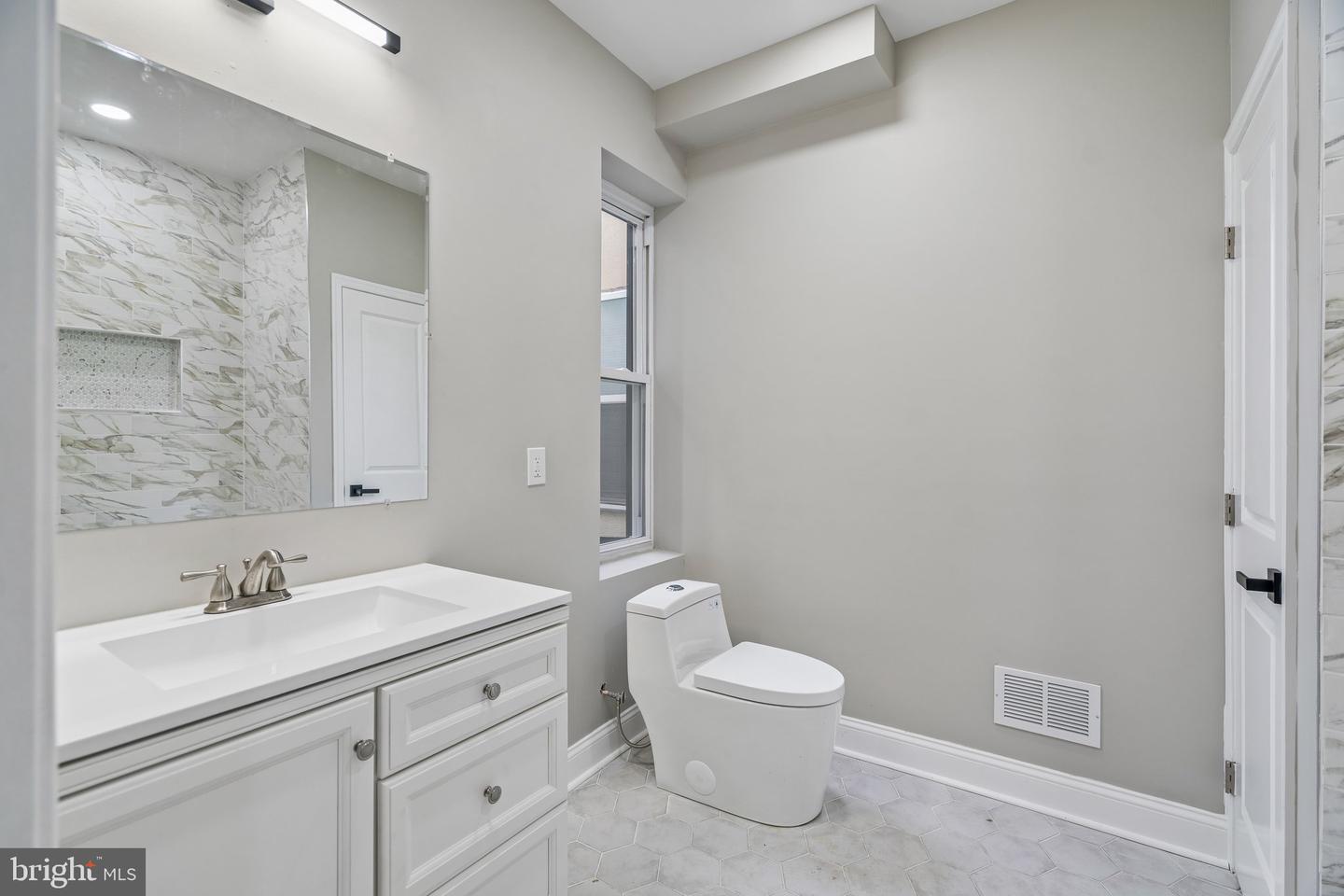 1629 Ellsworth Property Photo 19