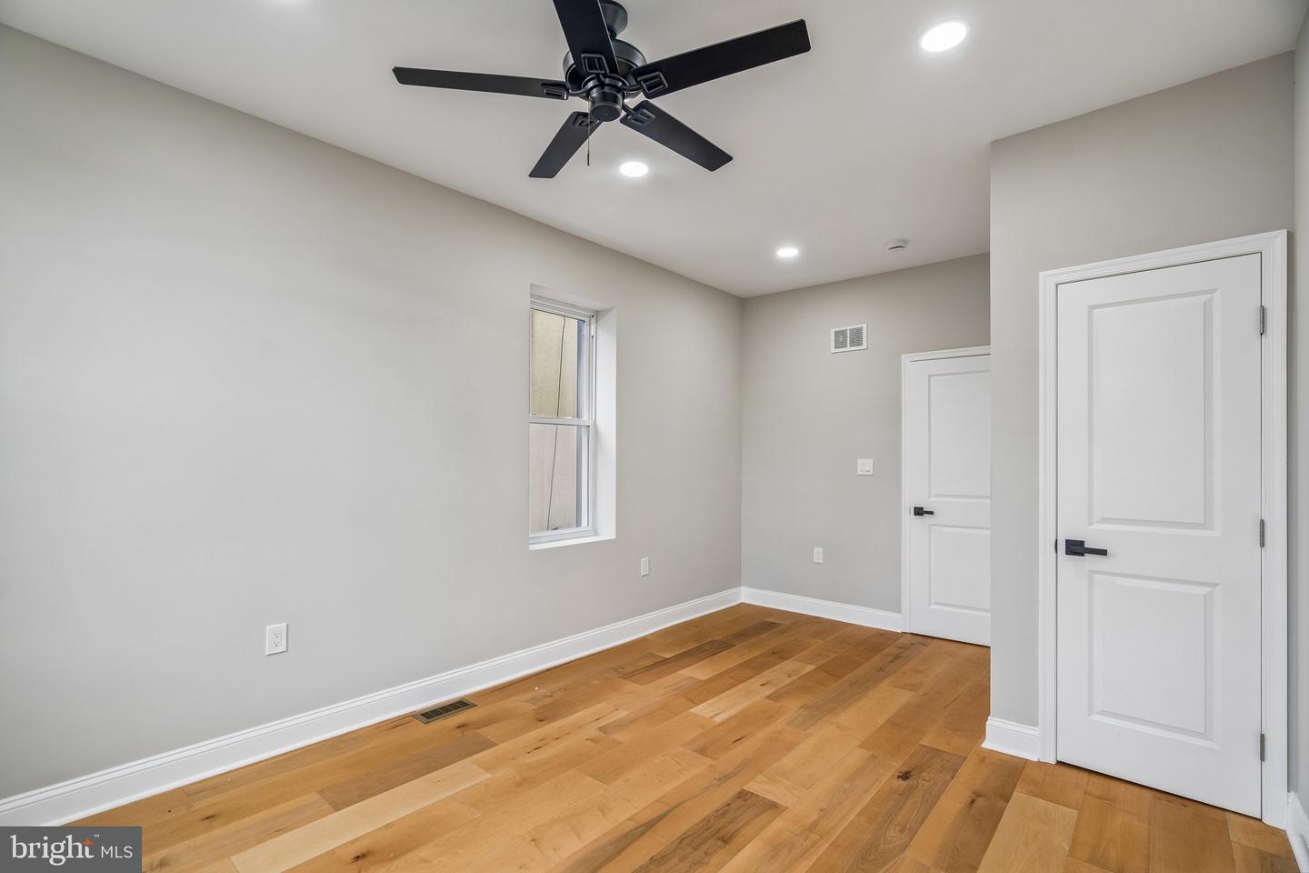 1629 Ellsworth Property Photo 21