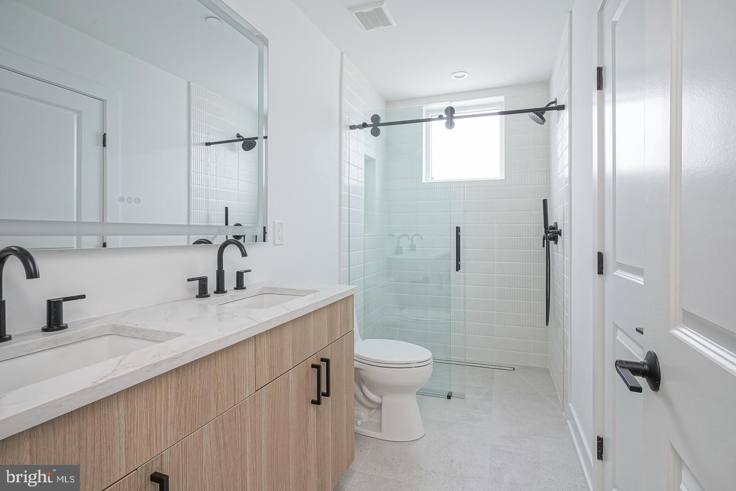 1328 E Berks St #3c Property Photo 17