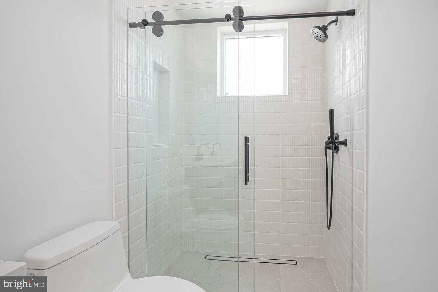1328 E Berks St #3c Property Photo 18
