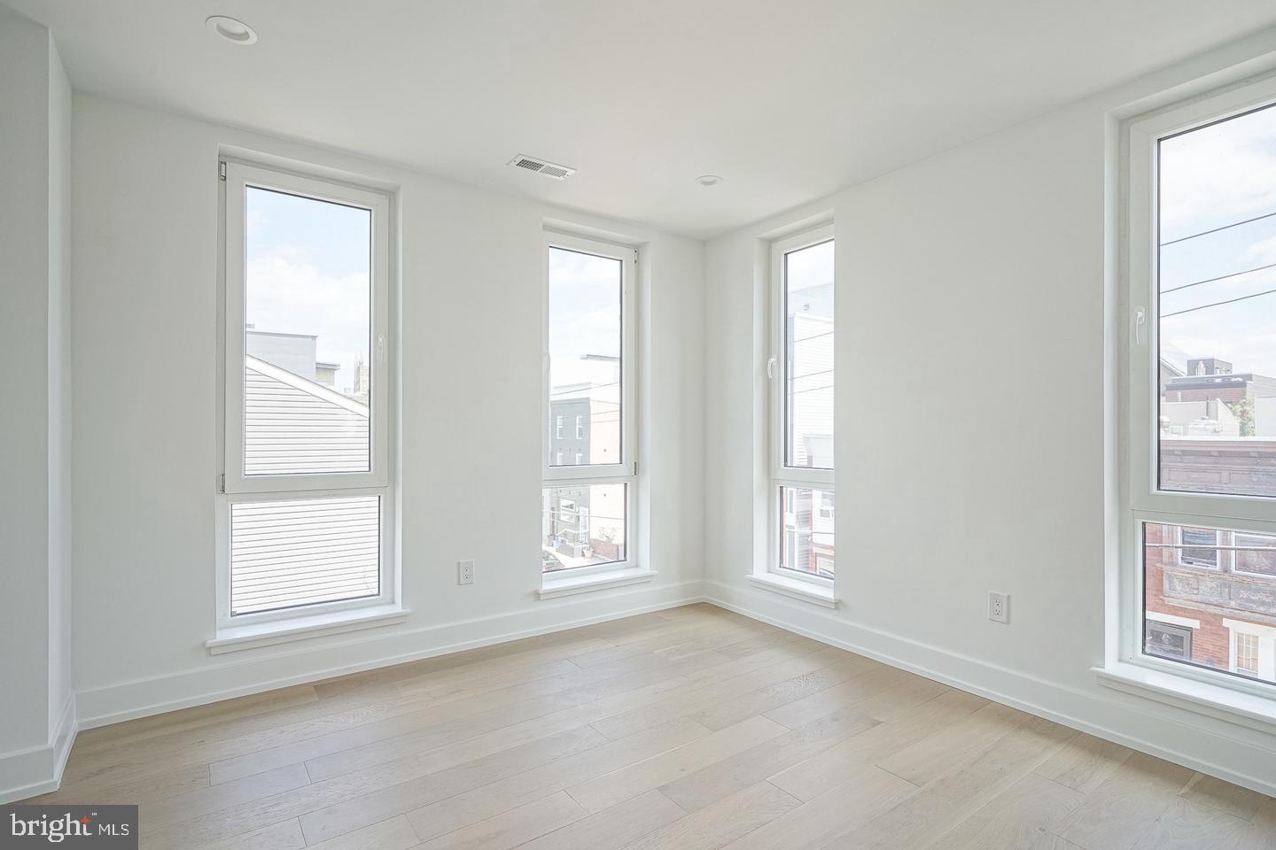 1328 E Berks St #3c Property Photo 20