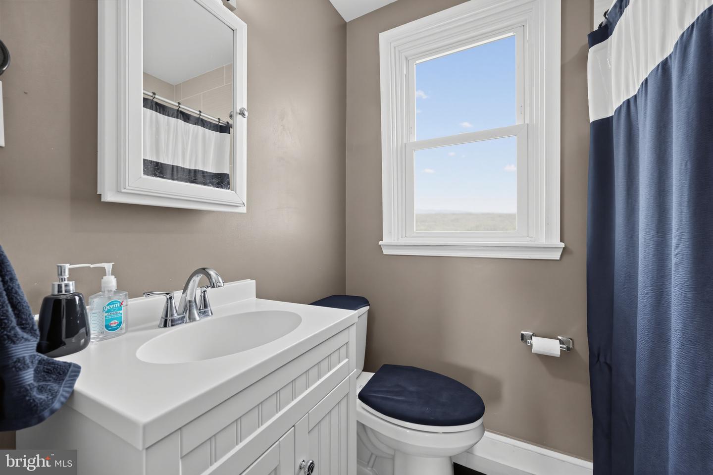 5440 Montague St Property Photo 10