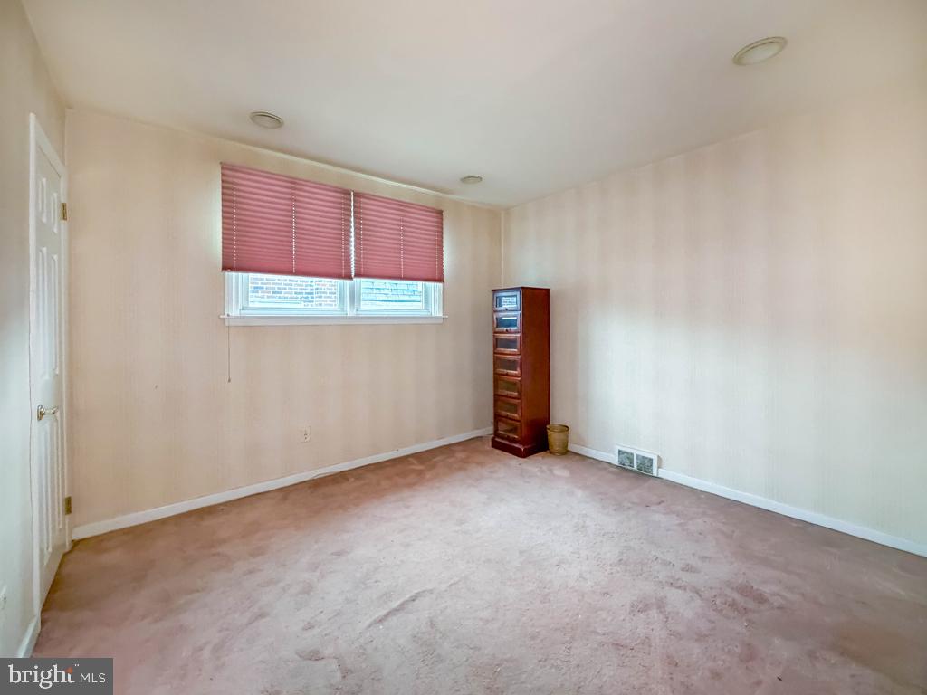 2130 Afton St Property Photo 22